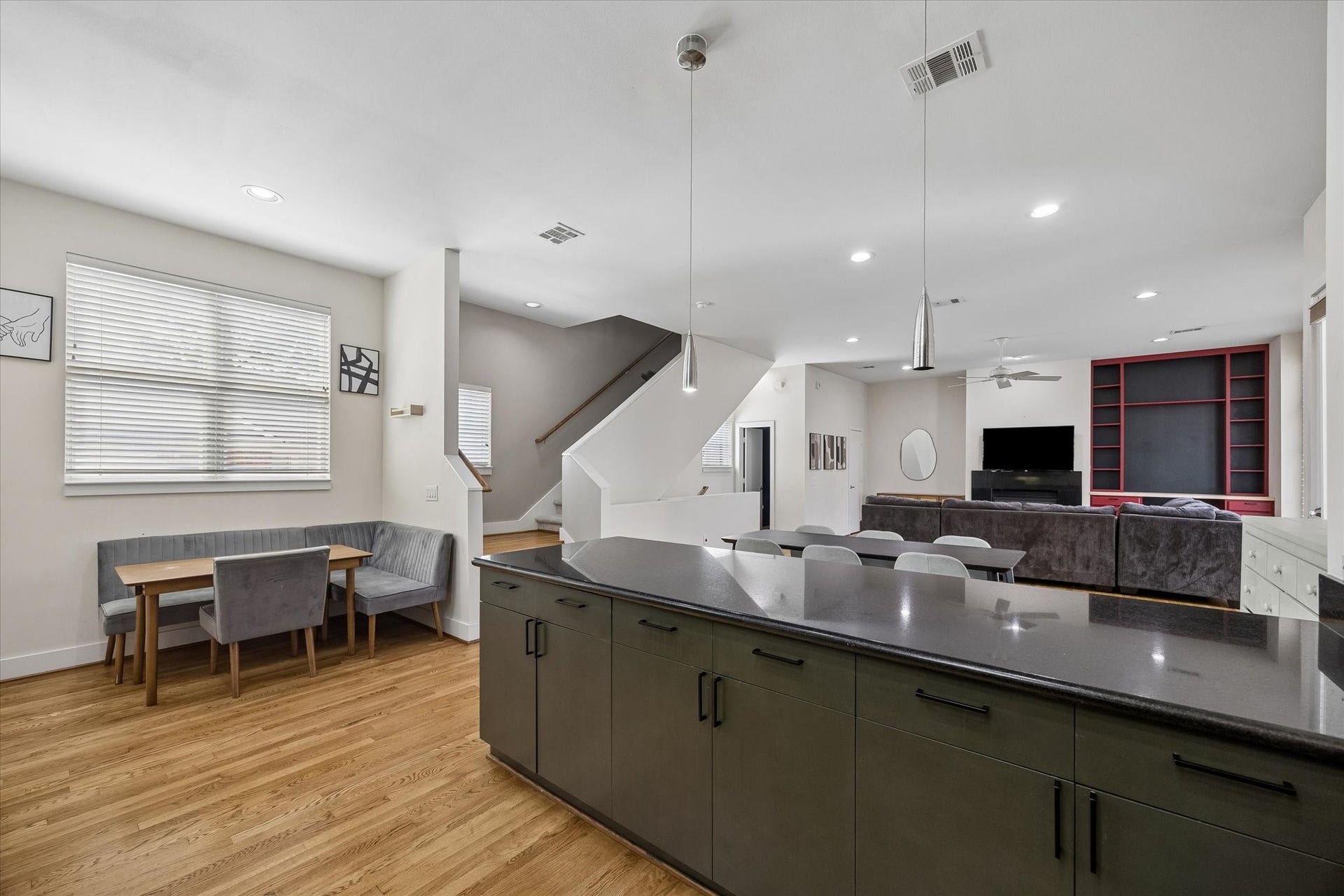 1406 Stanford Street, #D, Houston, TX 77019 1406 Stanford Street, #D, Houston, TX 77019