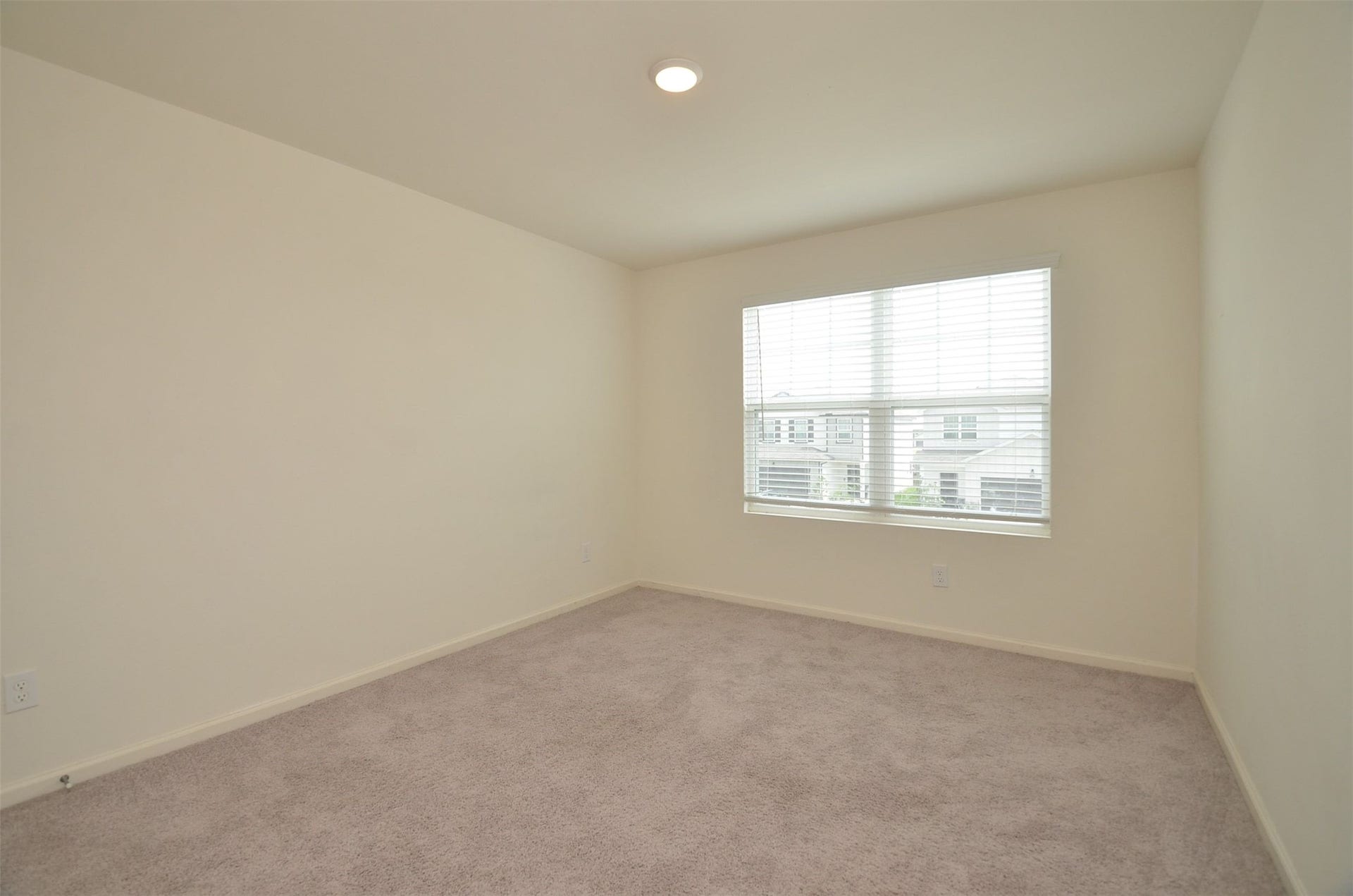 8627 Vacek Crossing Way, Richmond, TX 77469 Secondary Large Bedroom