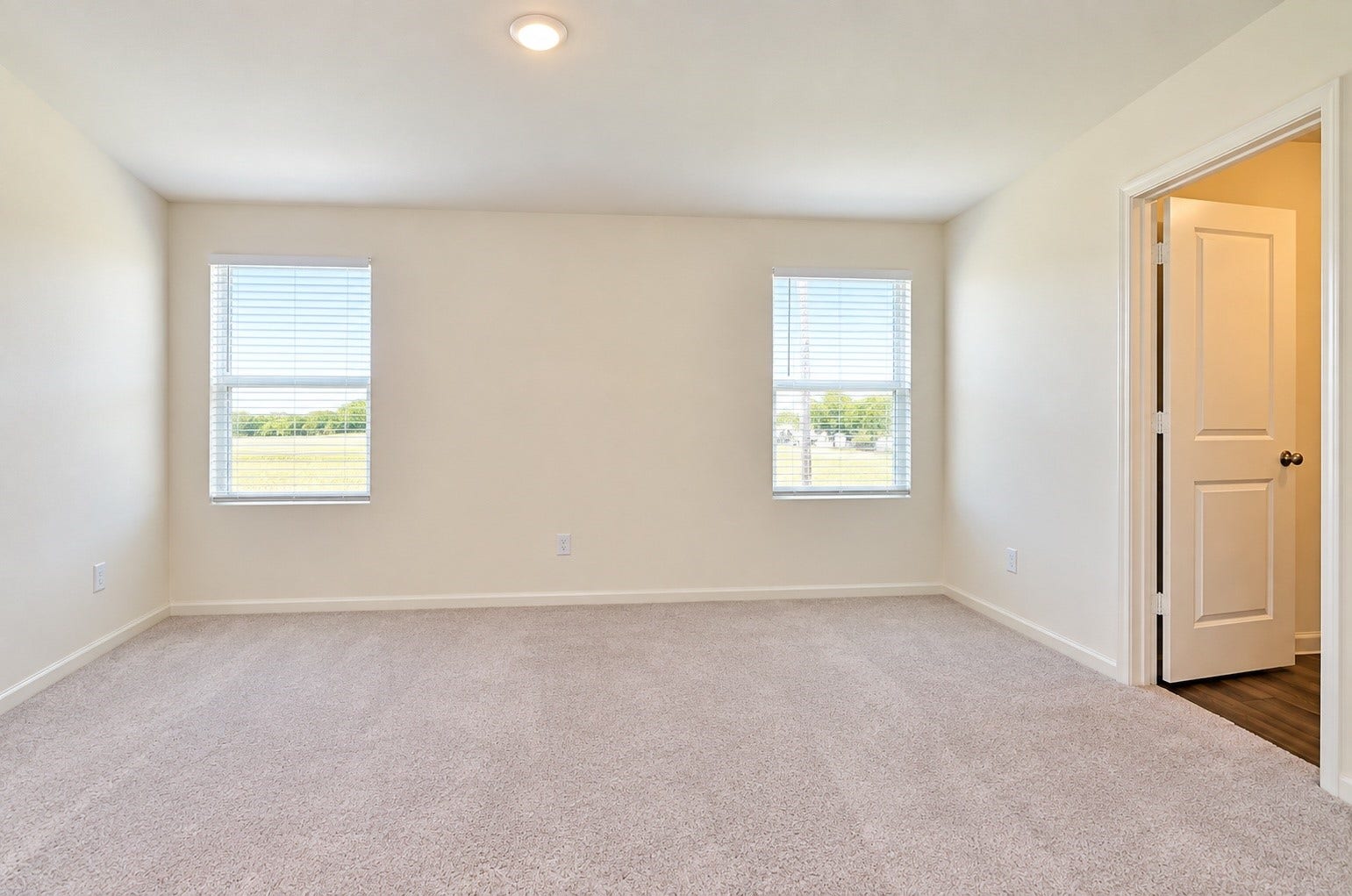 8627 Vacek Crossing Way, Richmond, TX 77469 Primary XL Bedroom AS Is.