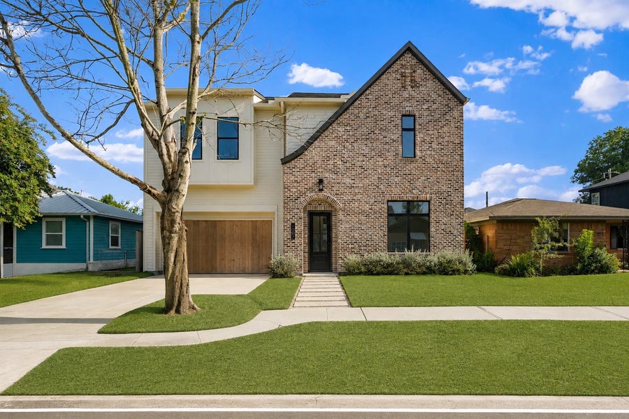 Property photo for 1002 E 25th Street, Houston, TX