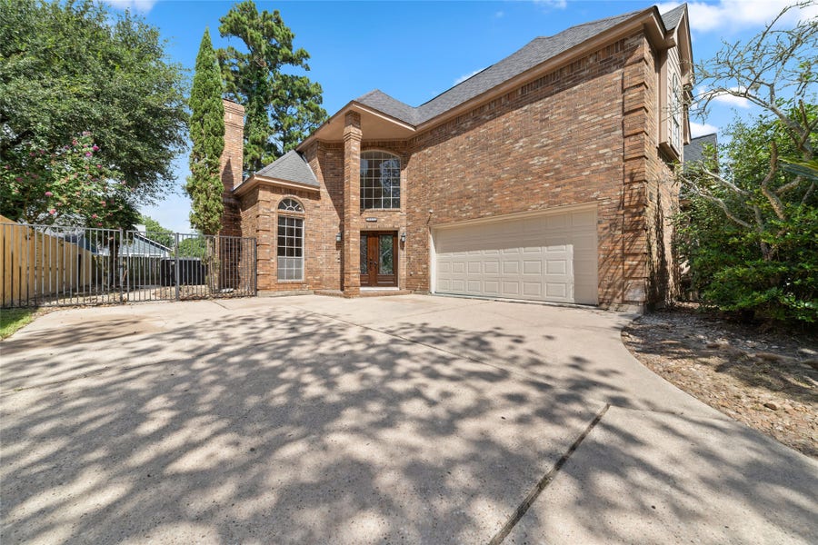 Property photo for 19023 Owen Oak Drive, Humble, TX