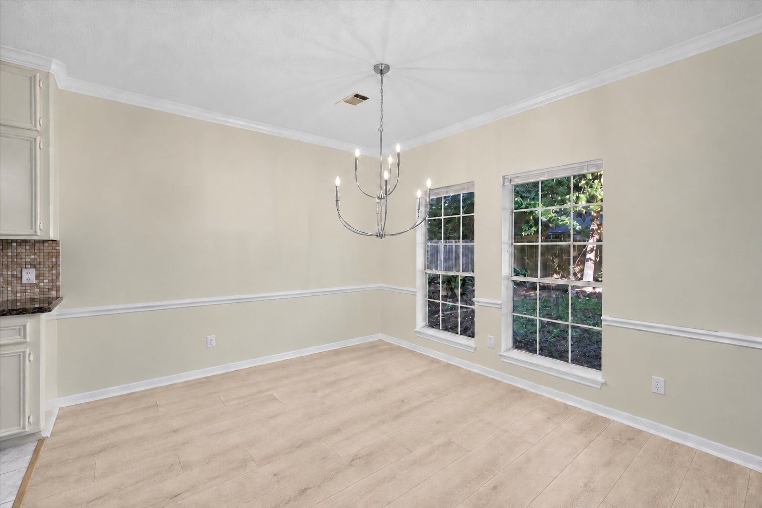 120 Hiwon Drive, Conroe, TX 77304