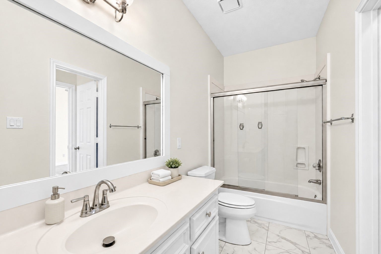 120 Hiwon Drive, Conroe, TX 77304