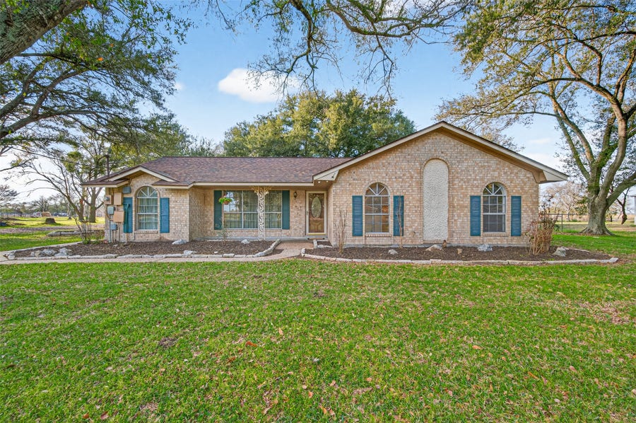 Property photo for 12016 Cloudt Road, Needville, TX