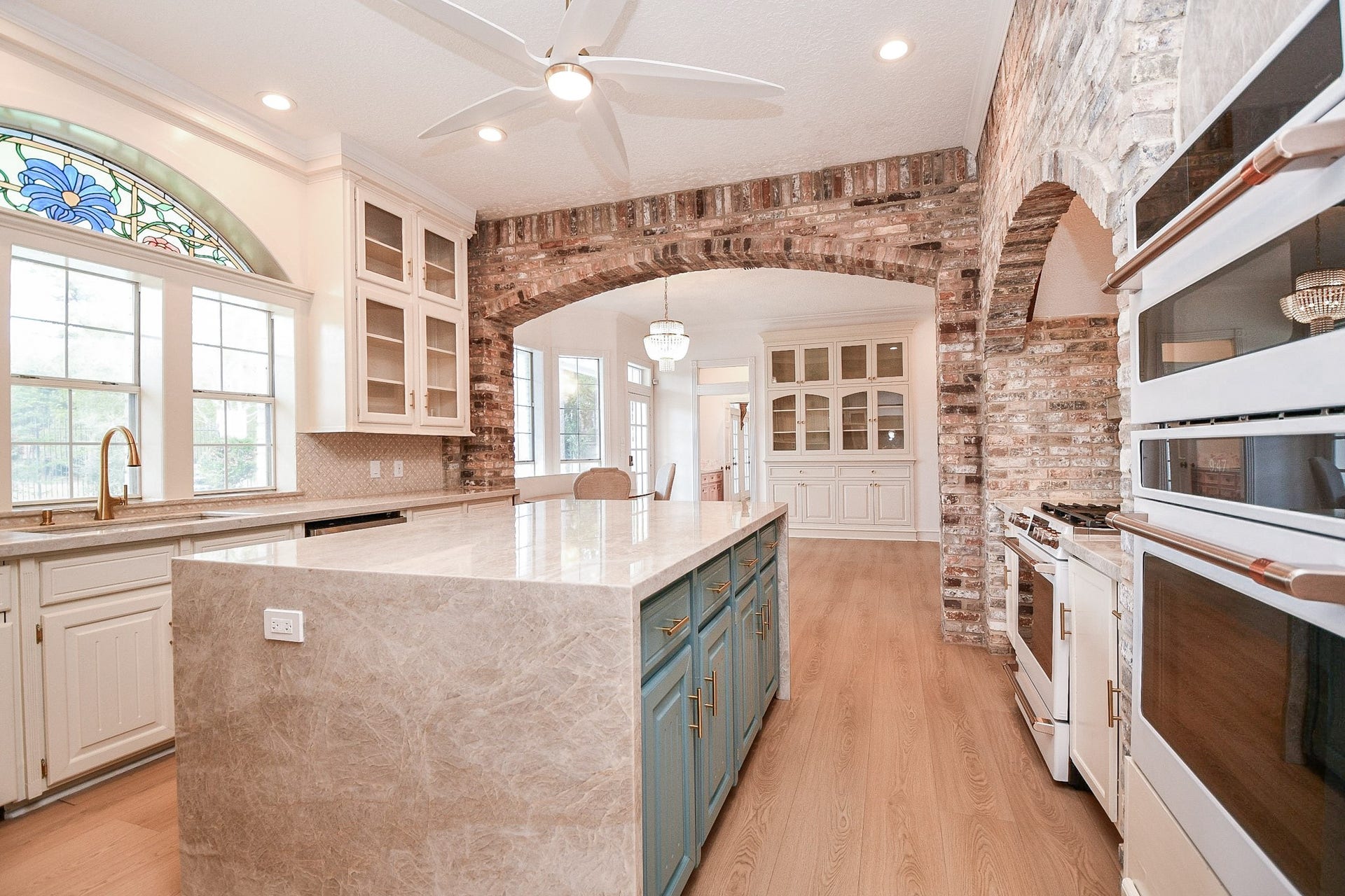 2922 Cedar Woods Place, Houston, TX 77068 2922 Cedar Woods Place, Houston, TX 77068