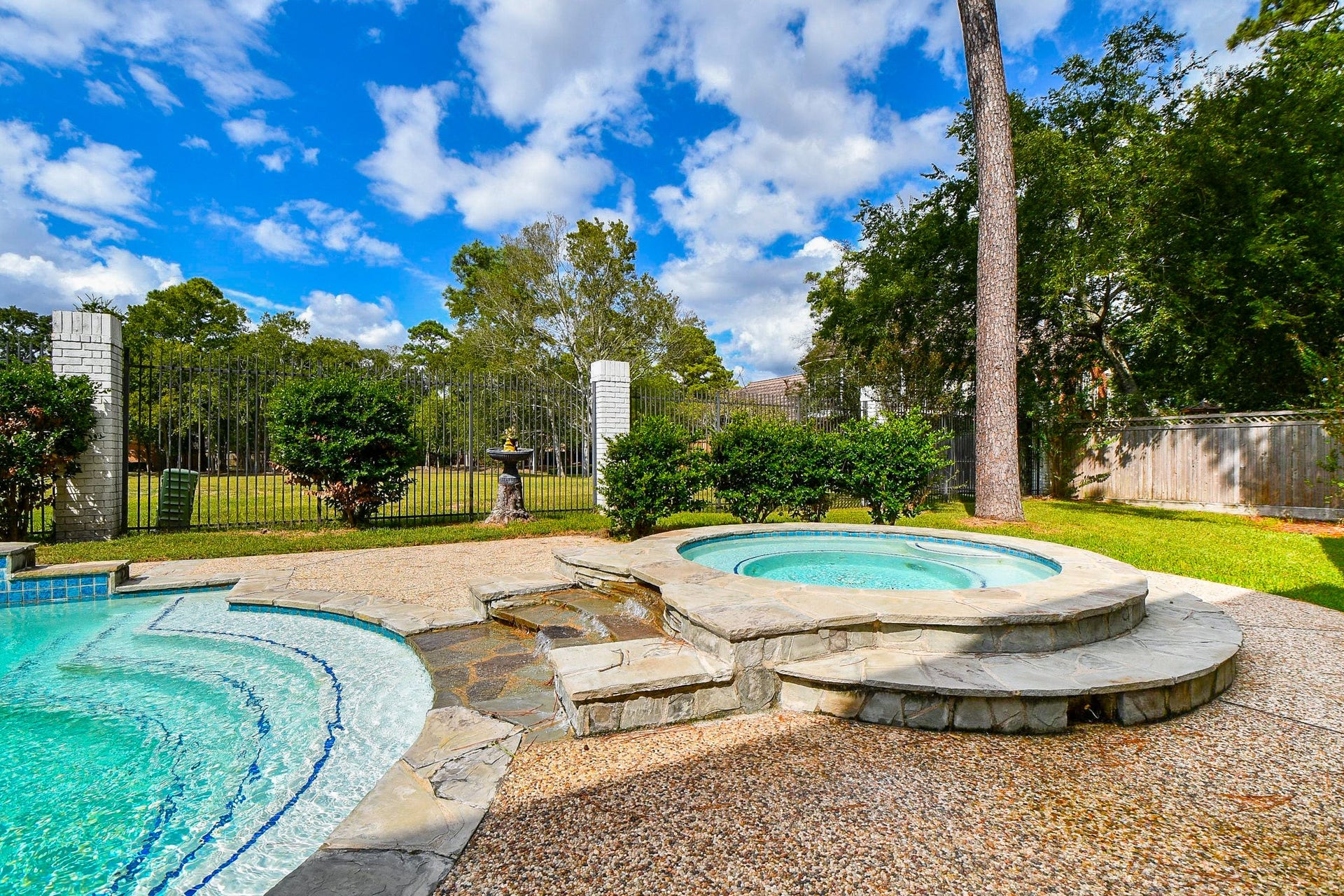 2922 Cedar Woods Place, Houston, TX 77068 2922 Cedar Woods Place, Houston, TX 77068