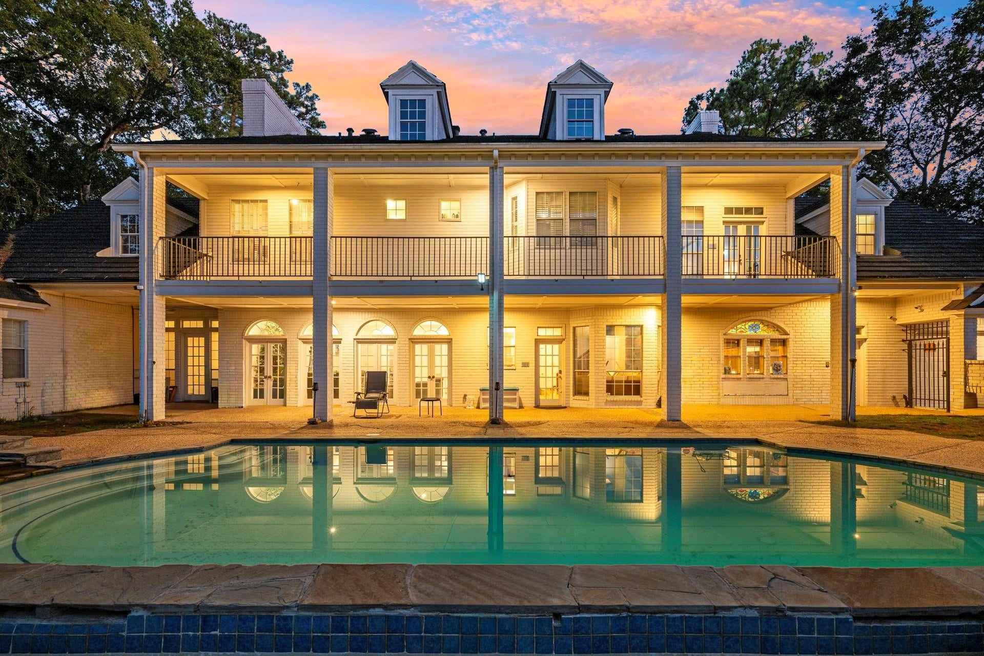 2922 Cedar Woods Place, Houston, TX 77068 Positioned as one of the most distinctive homes in Northgate, this property offers an incredible outdoor retreat with a sparkling pool, relaxing hot tub, expansive patio & oversized balcony designed for both entertaining and everyday enjoyment. Adding even more value, the main pool pump has also been recently replaced.