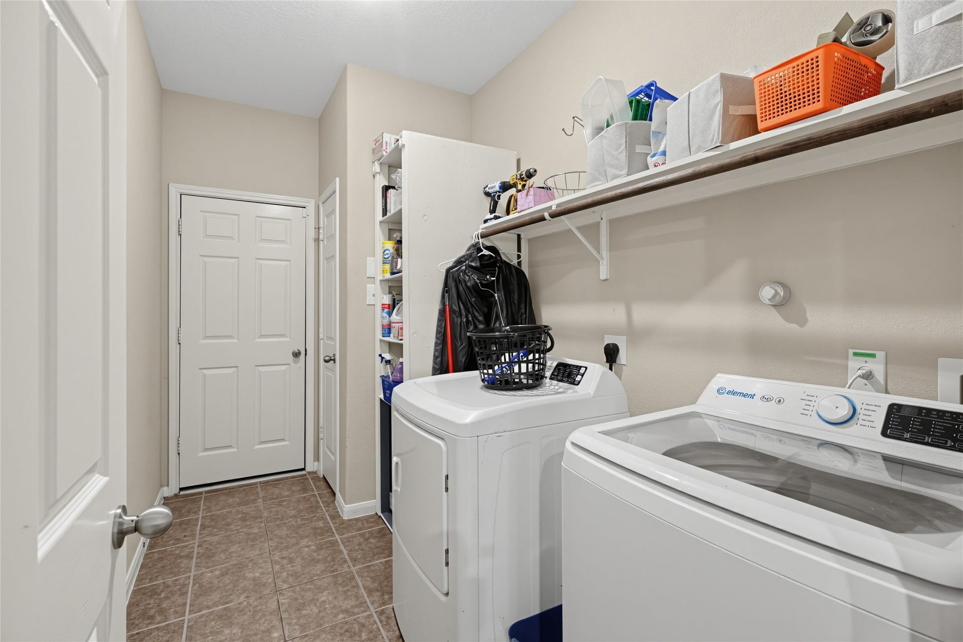 5810 Little Grove Drive, Pearland, TX 77581 5810 Little Grove Drive, Pearland, TX 77581