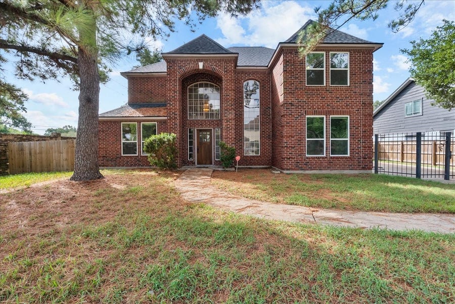 Property photo for 14003 Muirfield Lane, Houston, TX