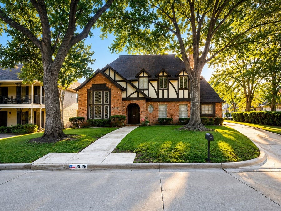 Property photo for 3026 Robinson Road, Missouri City, TX