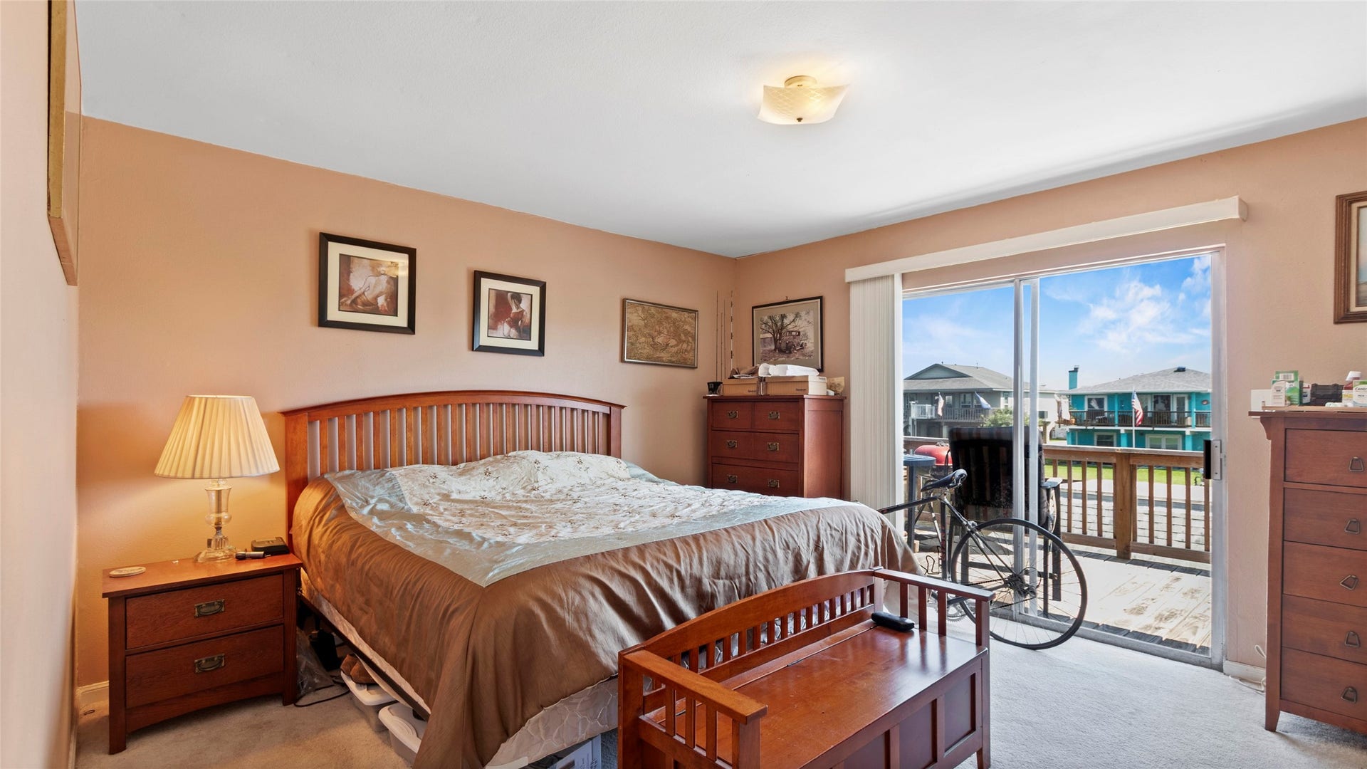 1097 Redfish Street, Bayou Vista, TX 77563 Large bedroom with private balcony access