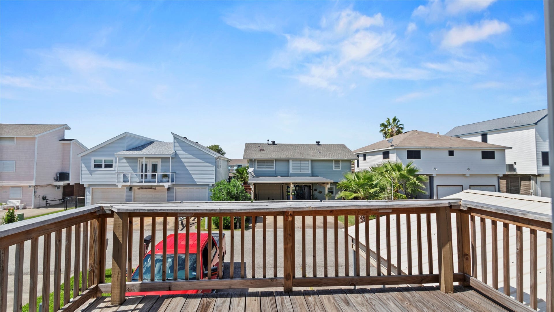 1097 Redfish Street, Bayou Vista, TX 77563 Deck off the kitchen overlooking the street
