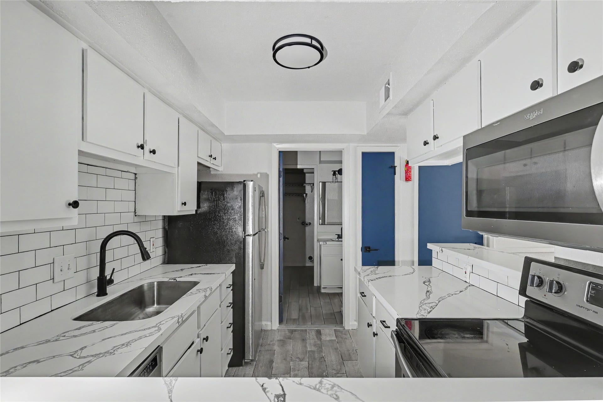 2119 Barr Street, #A, Houston, TX 77080 2119 Barr Street, #A, Houston, TX 77080