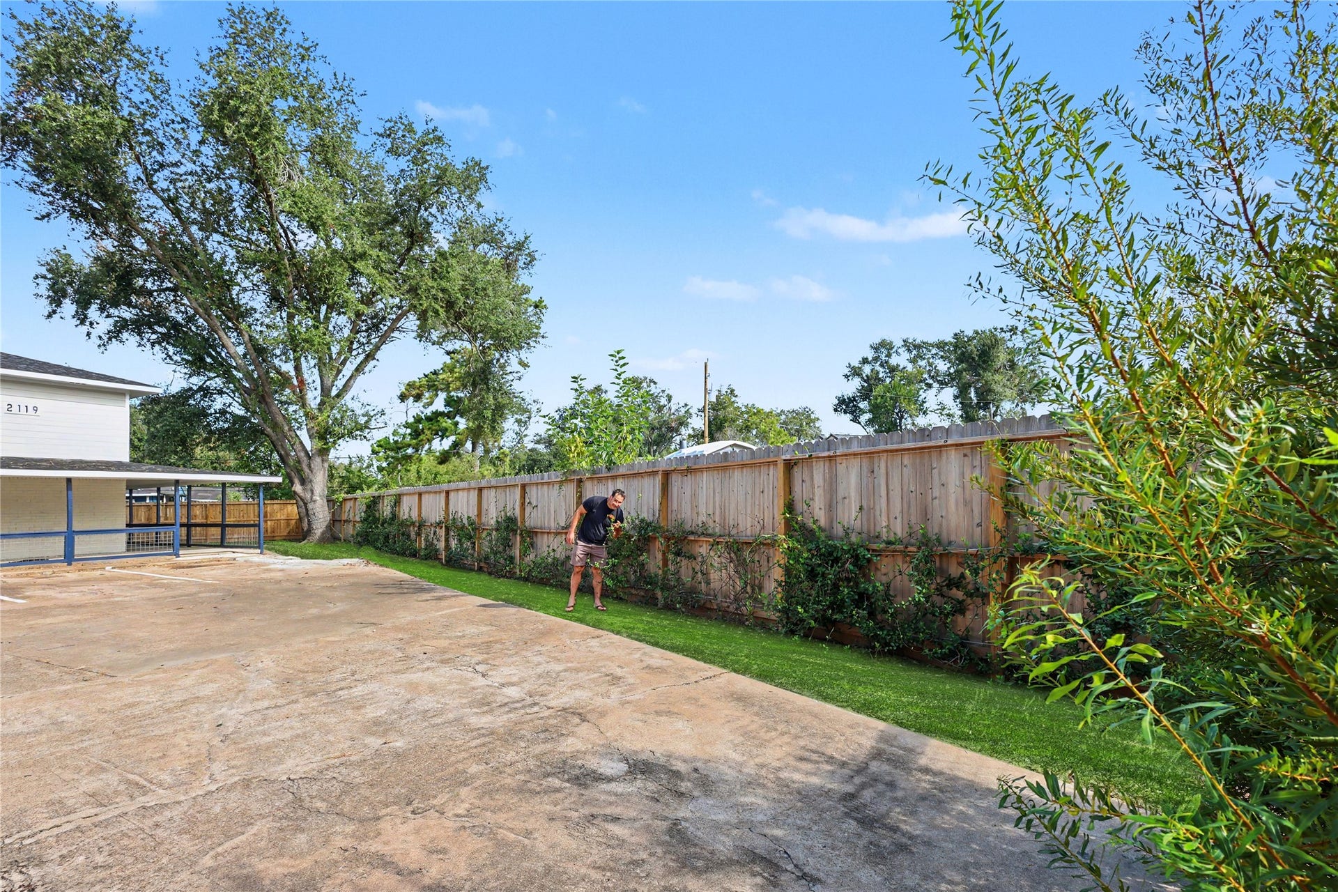 2119 Barr Street, #A, Houston, TX 77080 2119 Barr Street, #A, Houston, TX 77080
