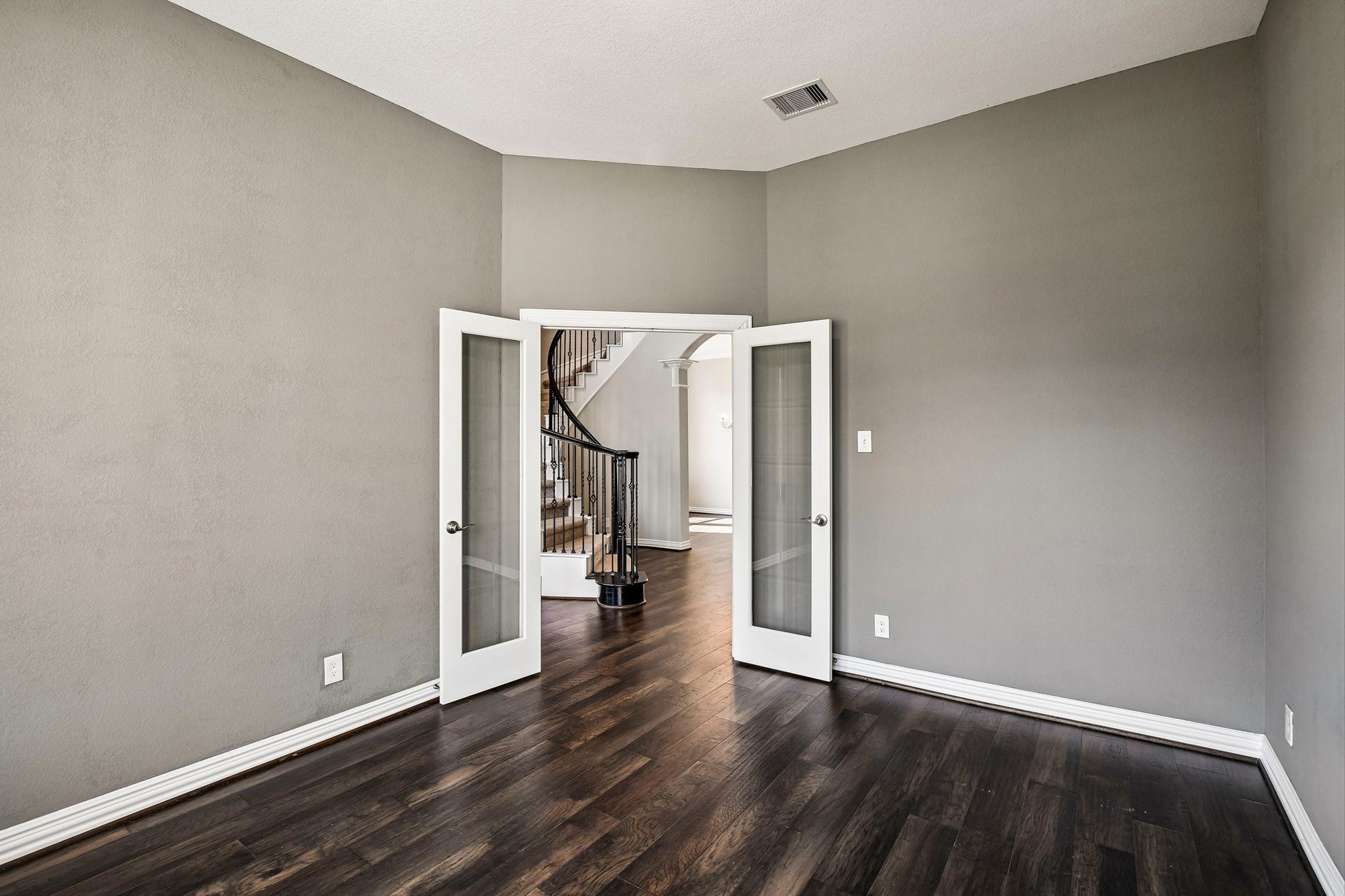 2414 Trocadero Lane, League City, TX 77573 Office/Study downstairs