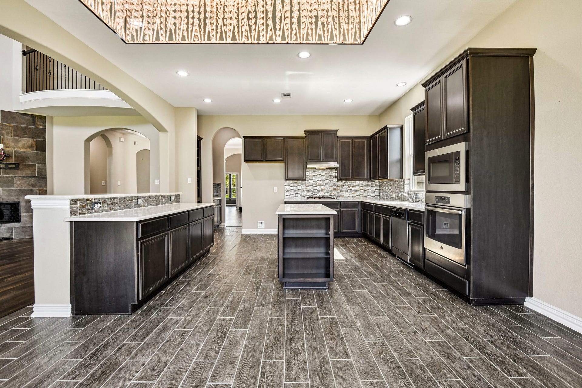 2414 Trocadero Lane, League City, TX 77573 2414 Trocadero Lane, League City, TX 77573