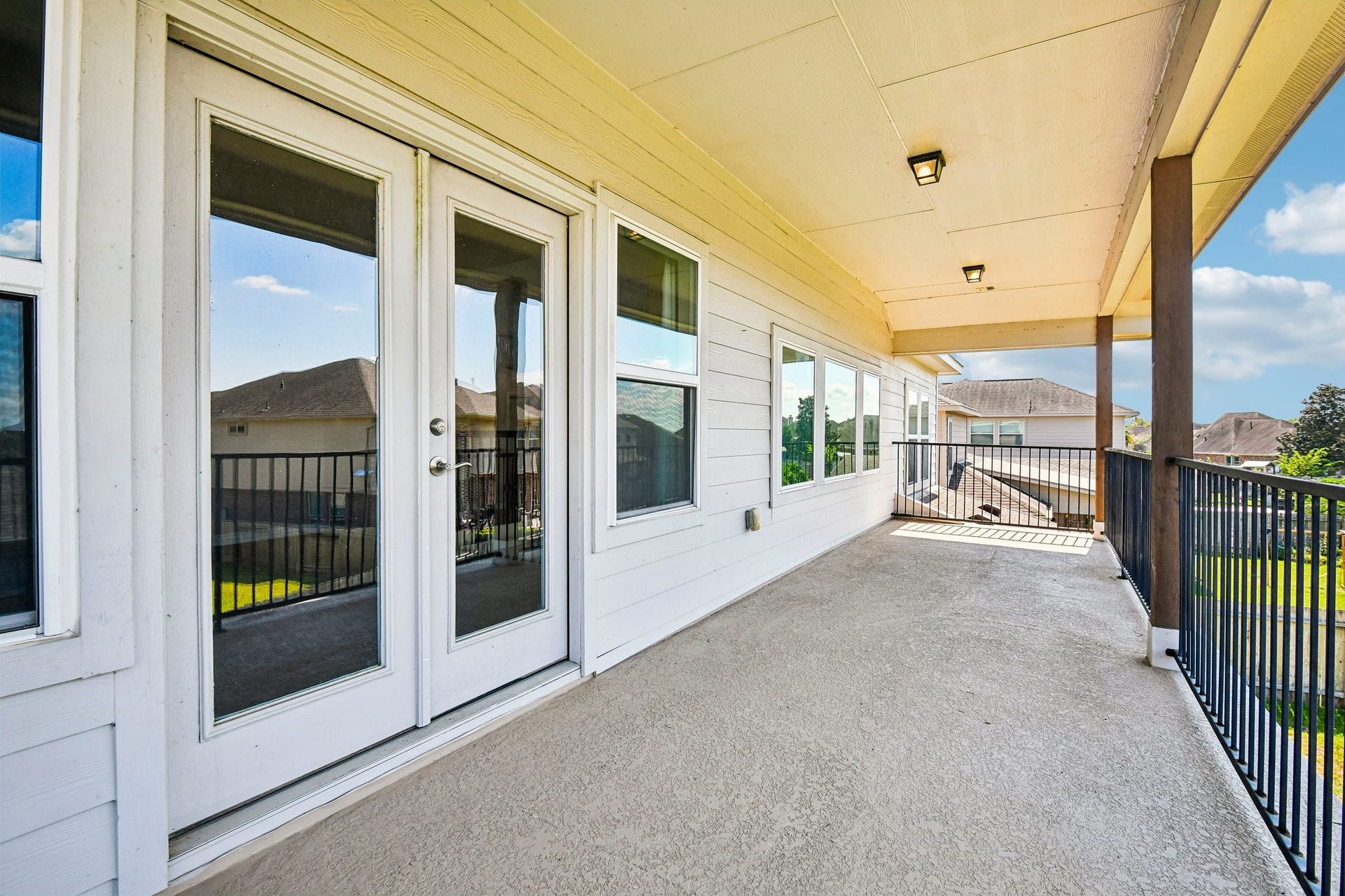 2414 Trocadero Lane, League City, TX 77573 2414 Trocadero Lane, League City, TX 77573