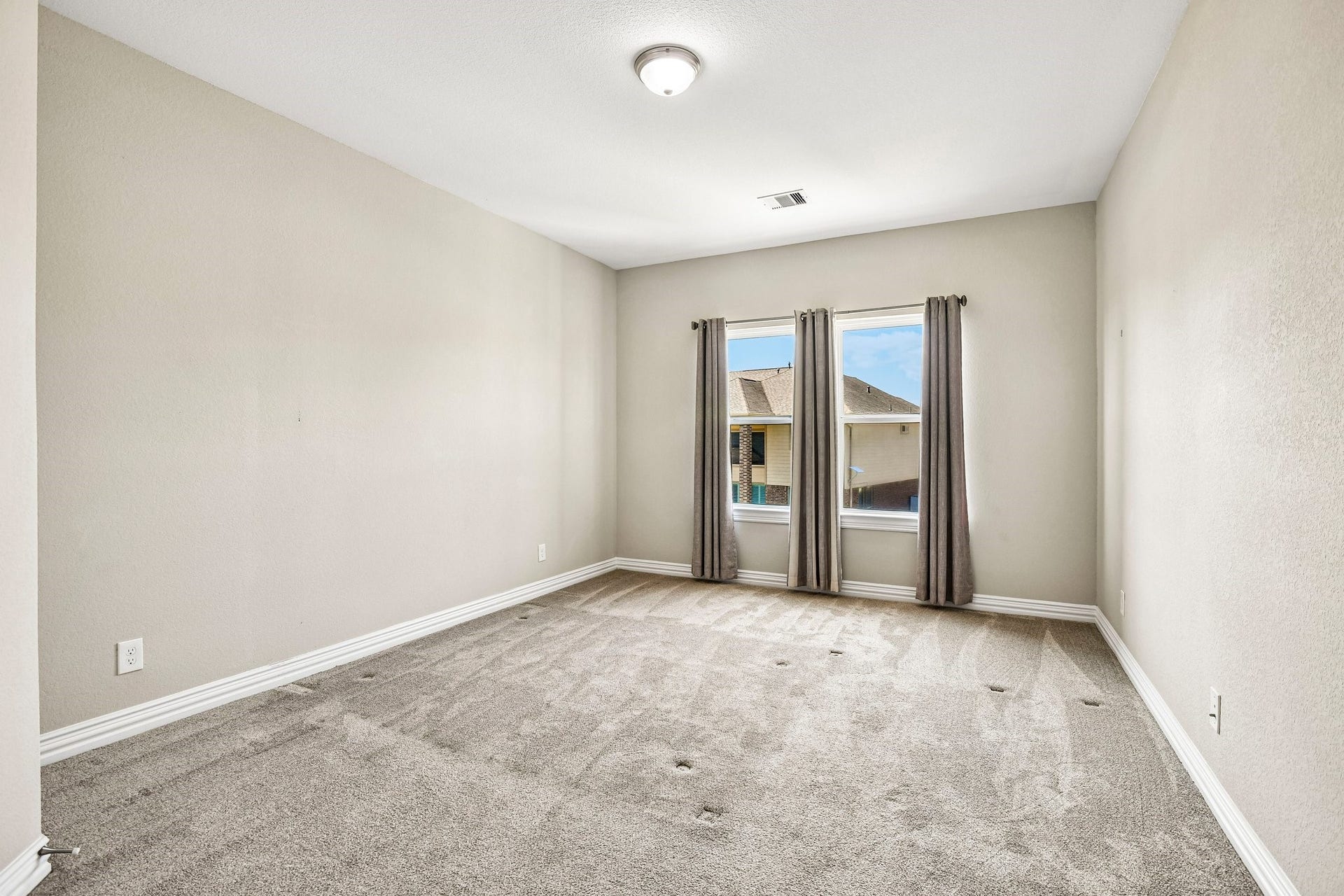 2414 Trocadero Lane, League City, TX 77573 Secondary Upstairs Bedroom