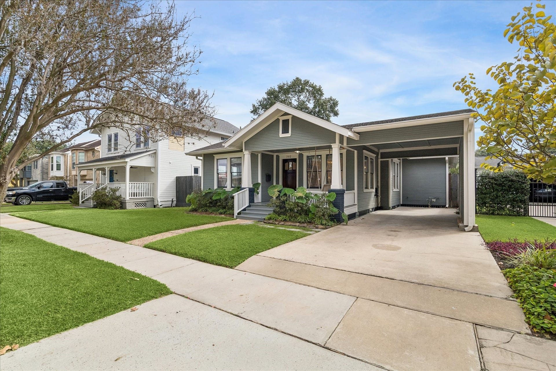 702 Algregg Street, Houston, TX 77008