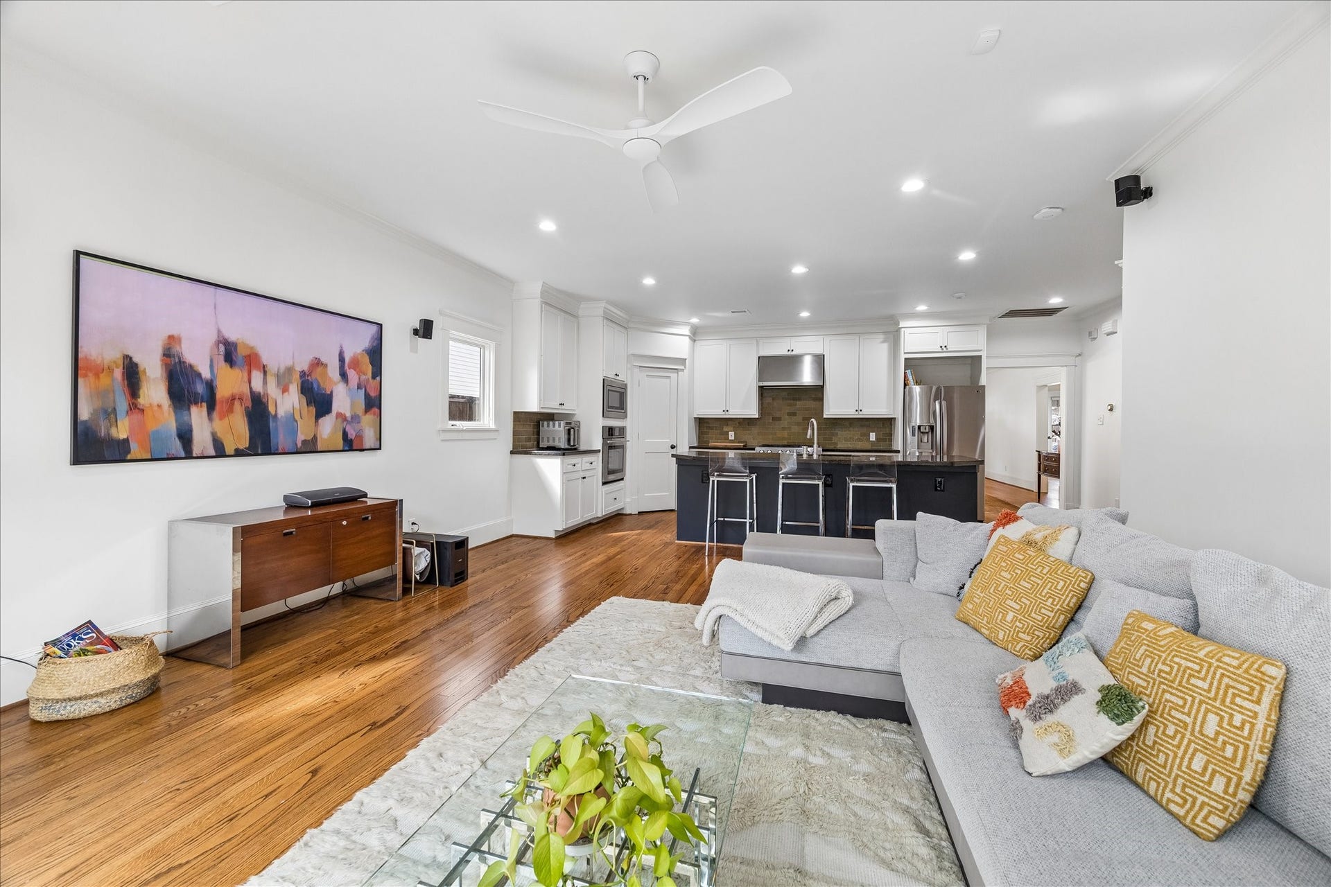 702 Algregg Street, Houston, TX 77008