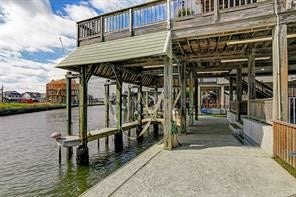 515 Westerly Drive, Tiki Island, TX 77554 Boat house