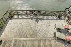 515 Westerly Drive, Tiki Island, TX 77554 Huge deck