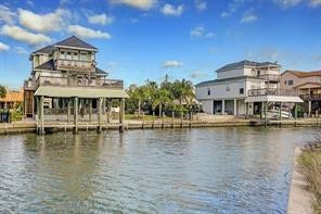 515 Westerly Drive, Tiki Island, TX 77554 From the other side looking out.