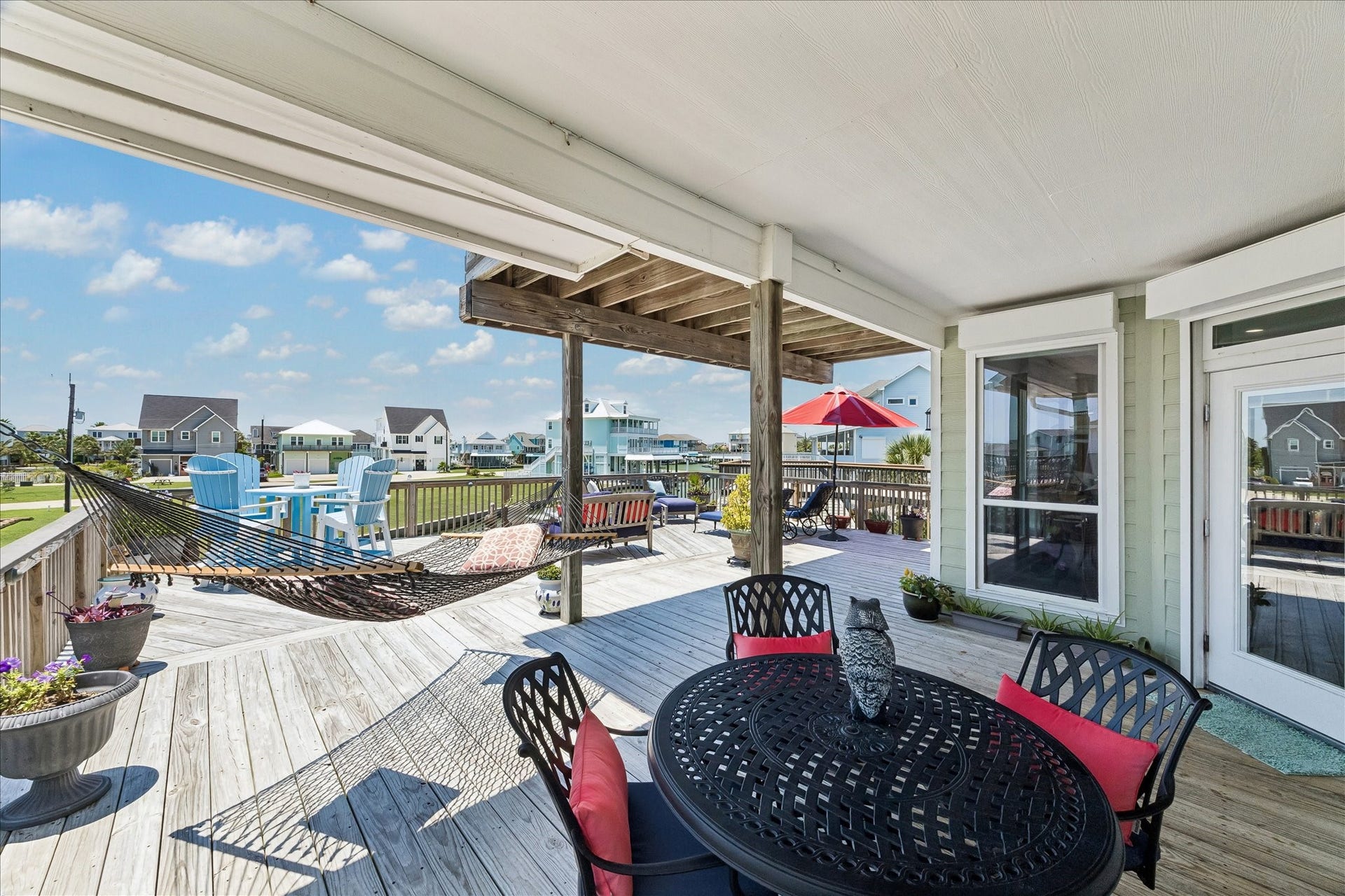515 Westerly Drive, Tiki Island, TX 77554 Deck of family room lots of space.