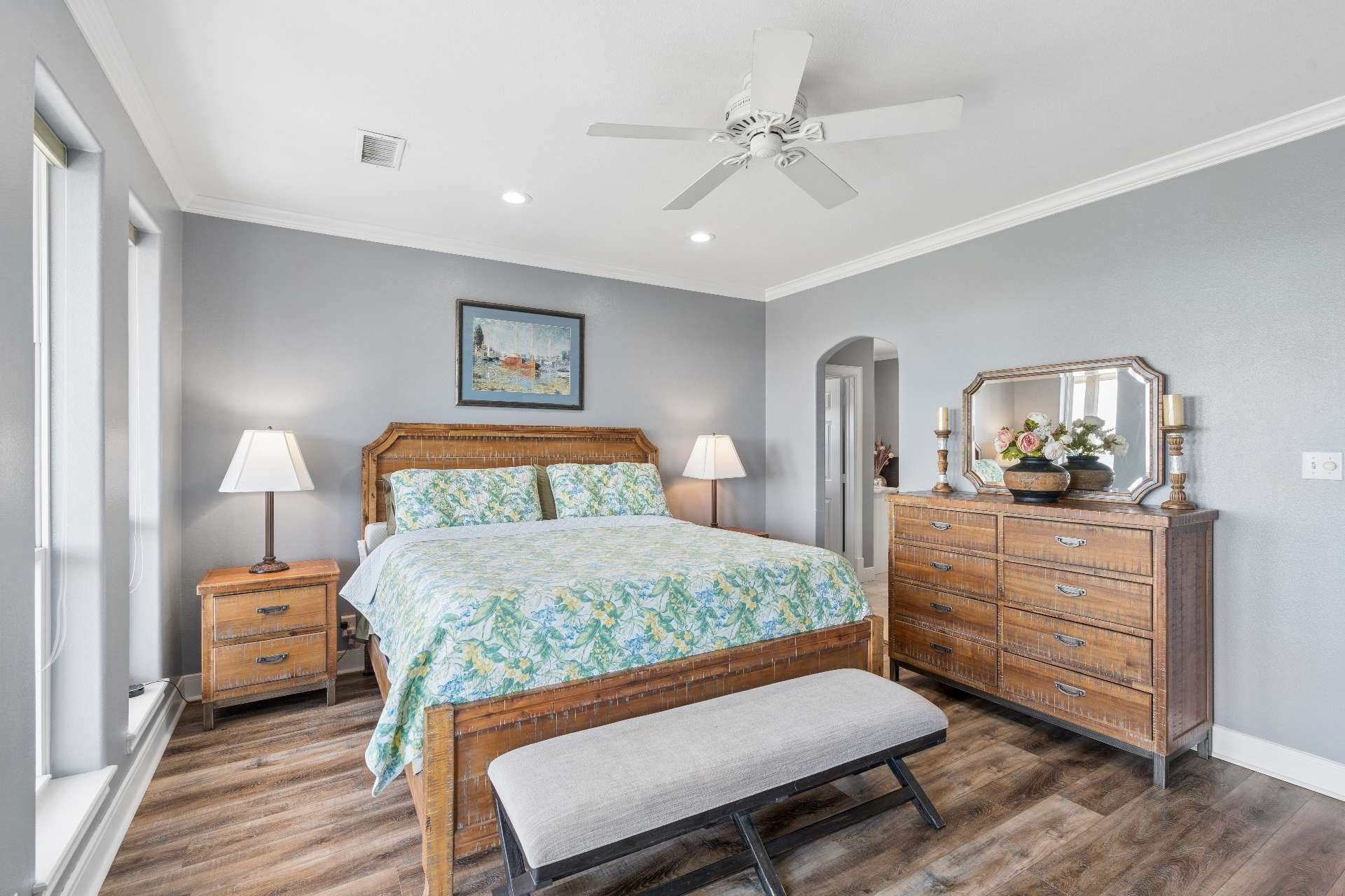 515 Westerly Drive, Tiki Island, TX 77554 Bedroom