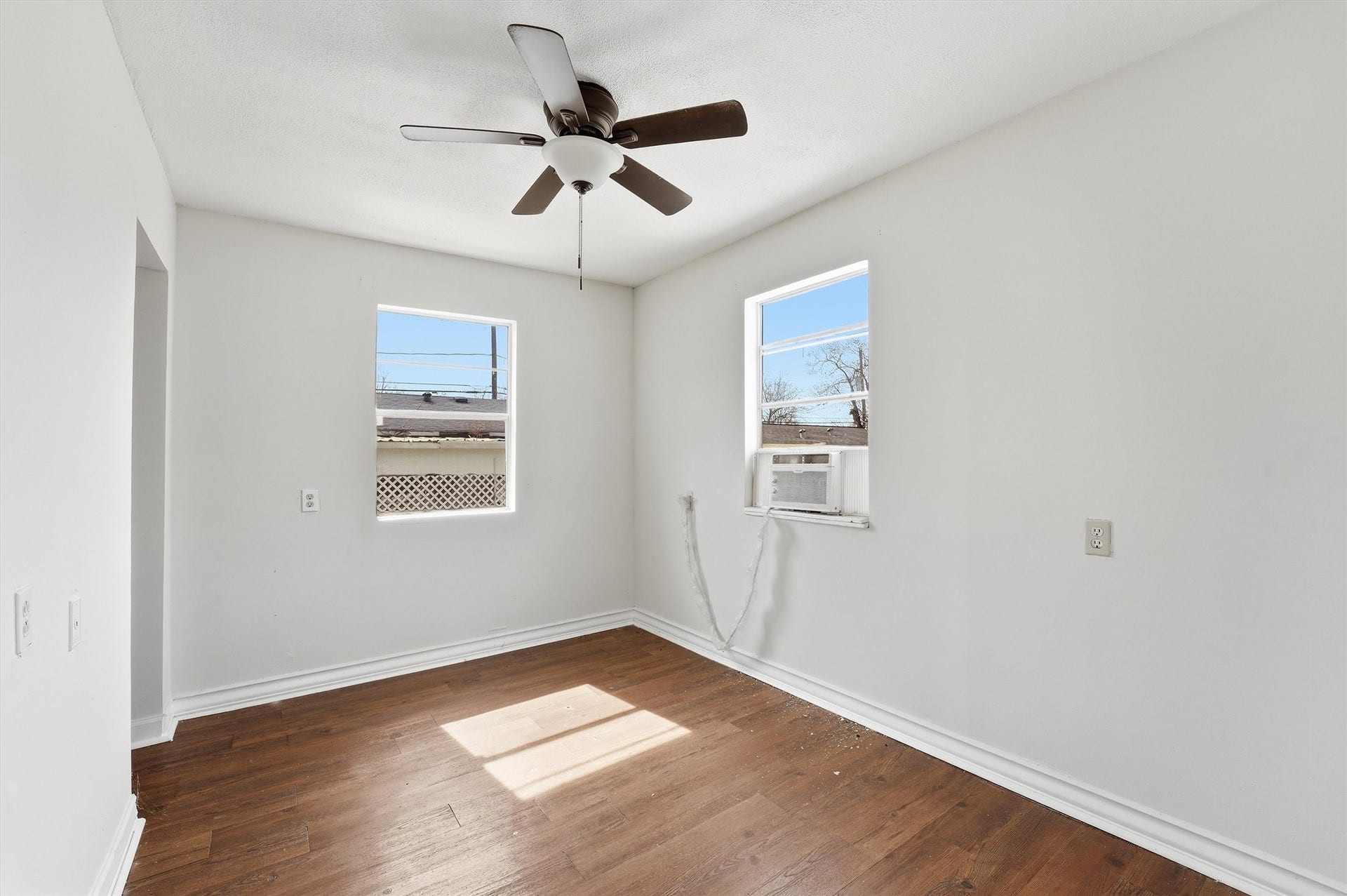 3531 Cedar Hill Lane, Houston, TX 77093 Unit #2 bedroom