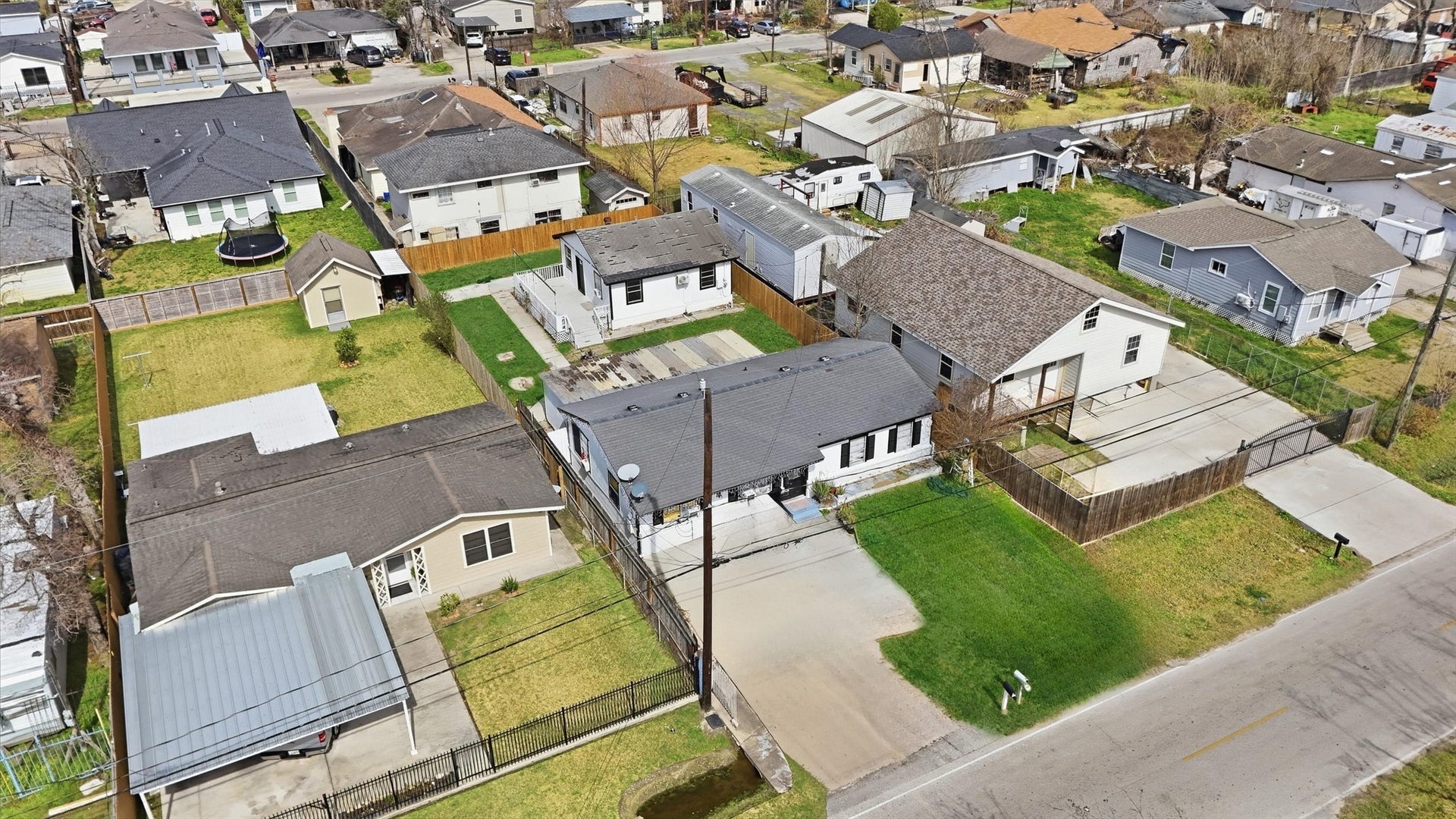 3531 Cedar Hill Lane, Houston, TX 77093 3531 Cedar Hill Lane, Houston, TX 77093
