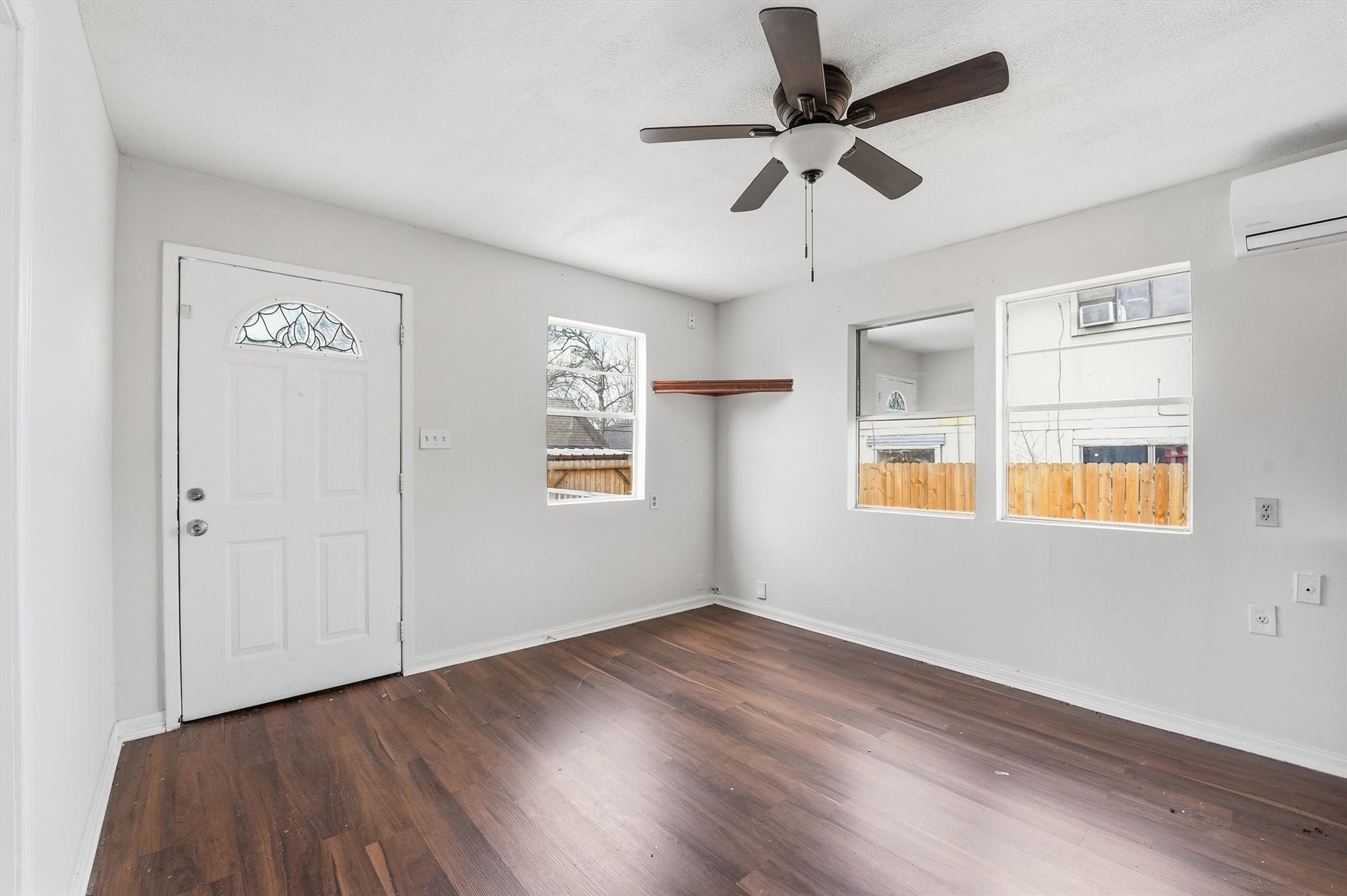 3531 Cedar Hill Lane, Houston, TX 77093 3531 Cedar Hill Lane, Houston, TX 77093