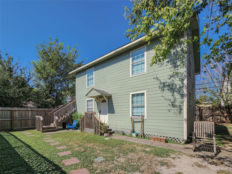 Property photo for 605 E 24th Street, Houston, TX
