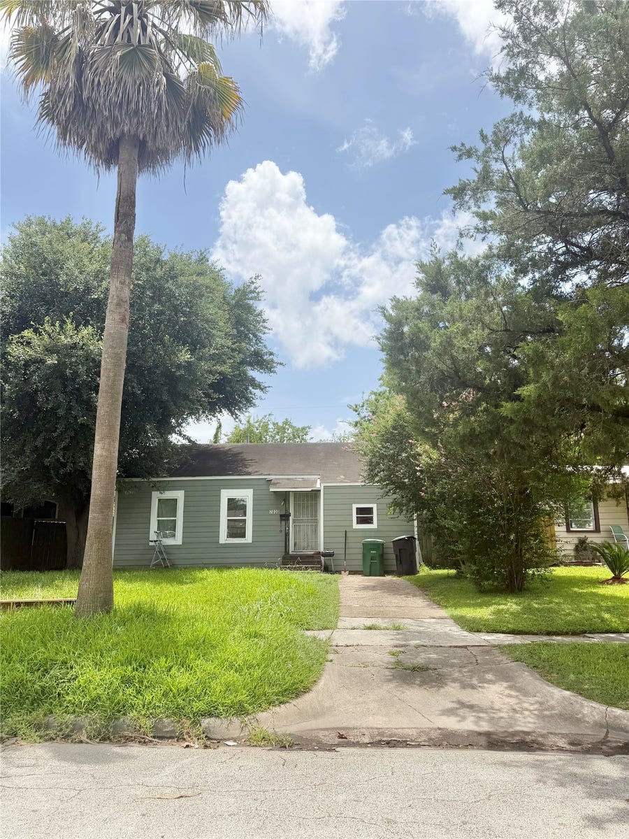 Property photo for 7030 Quince Street, Houston, TX