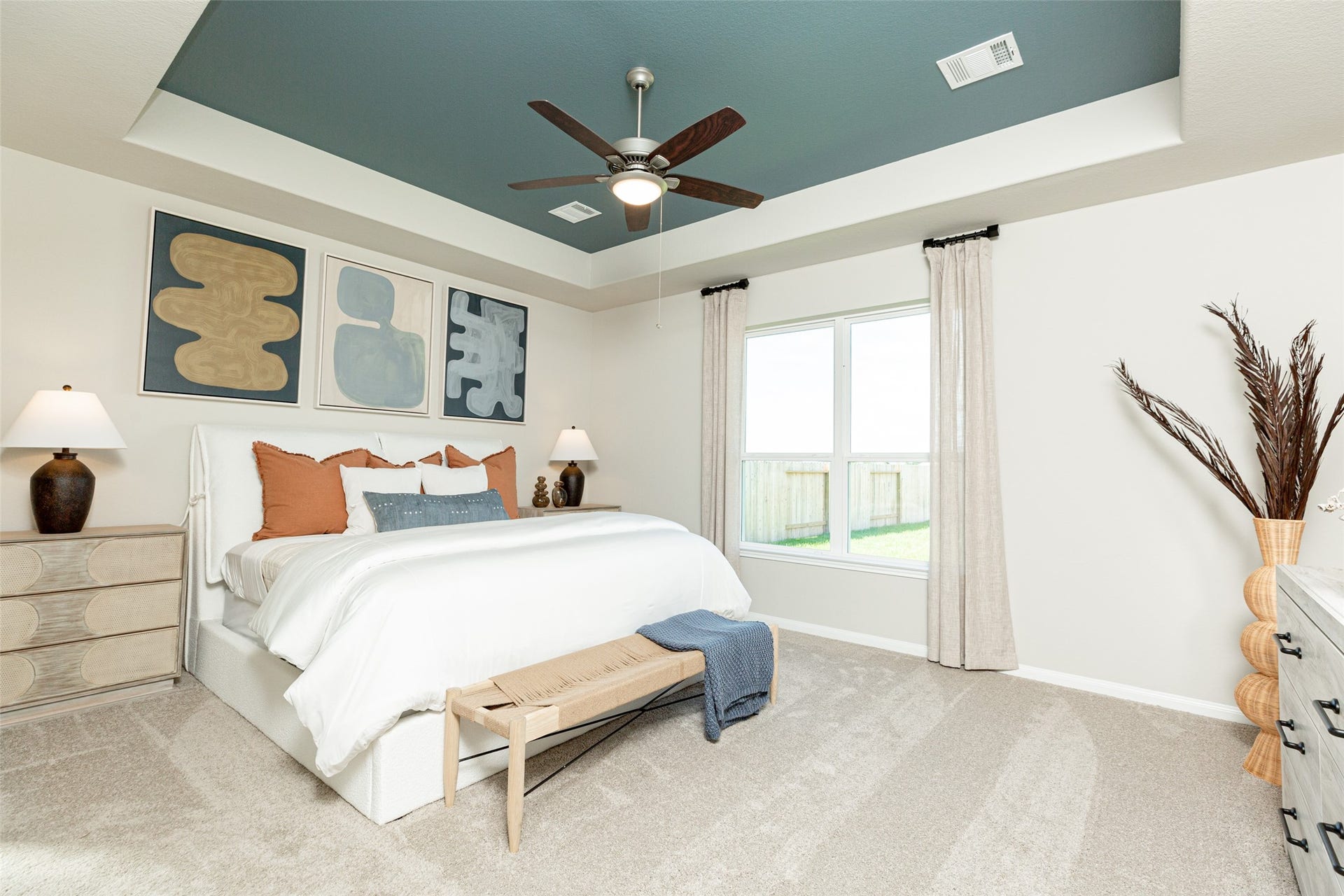 3049 Mustang Grove Way, Brookshire, TX 77423 Photos are a representation of the floor plan. Options and interior selections will vary.