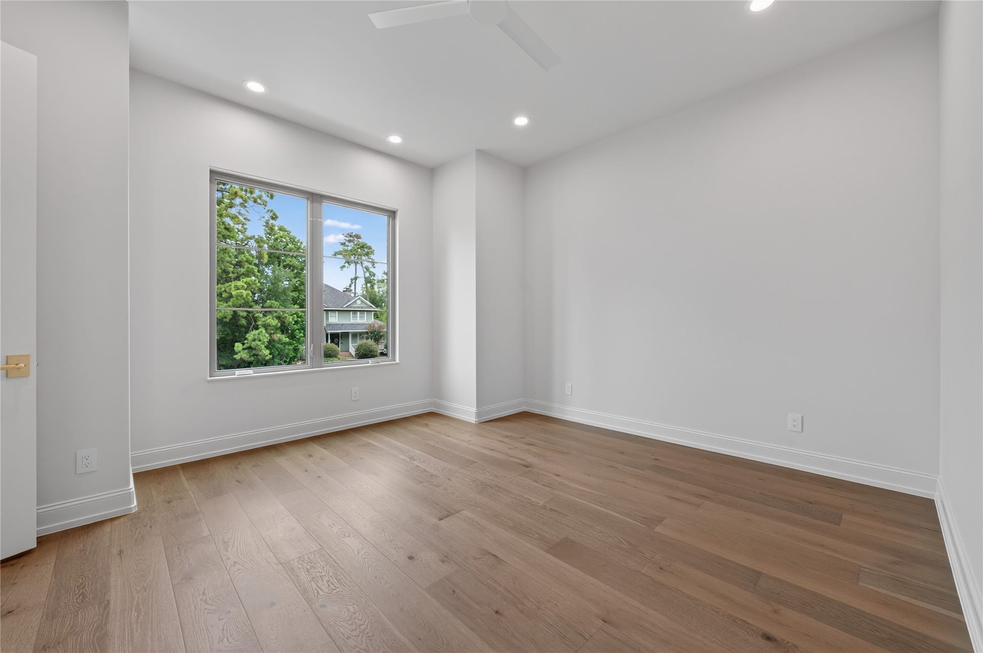 515 W 33rd Street, Houston, TX 77018 515 W 33rd Street, Houston, TX 77018
