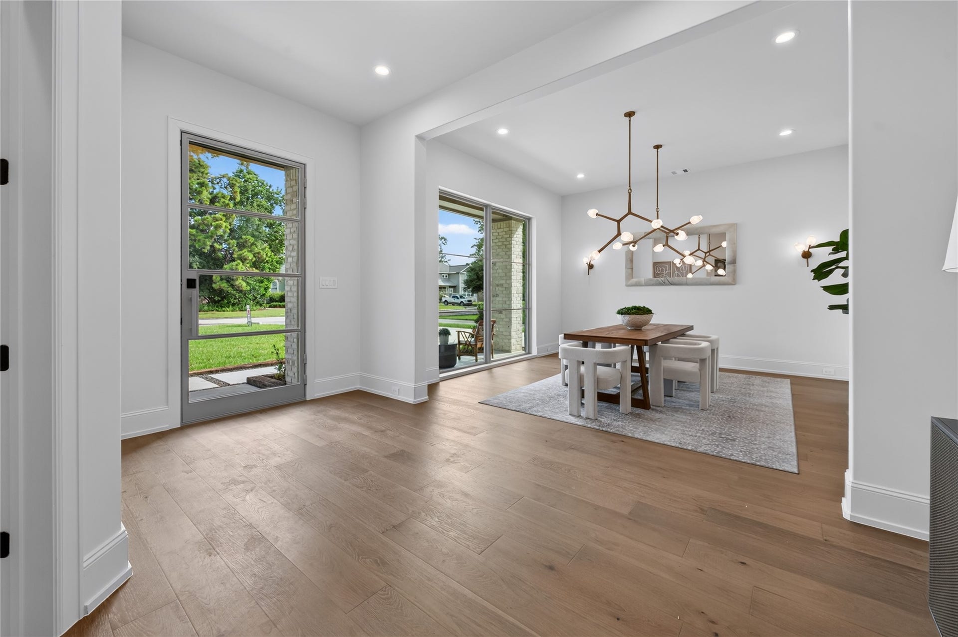 515 W 33rd Street, Houston, TX 77018 515 W 33rd Street, Houston, TX 77018