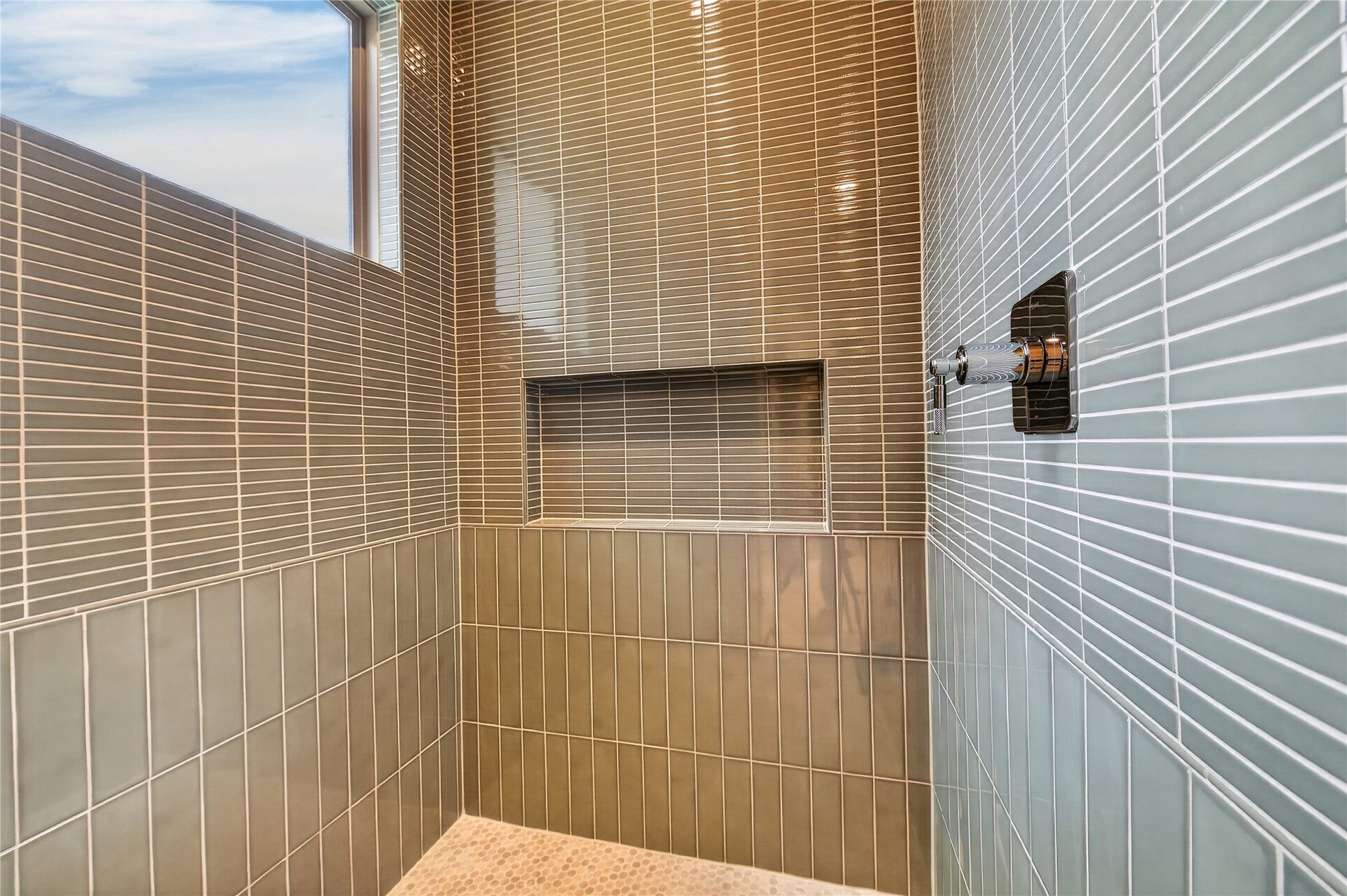 515 W 33rd Street, Houston, TX 77018 515 W 33rd Street, Houston, TX 77018