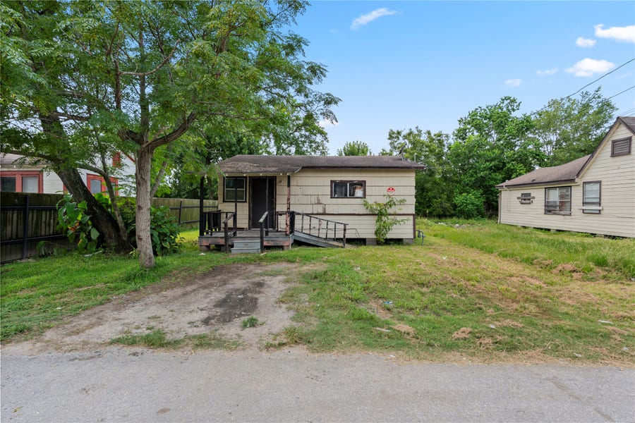 Property photo for 7335 Parkes Street, Houston, TX