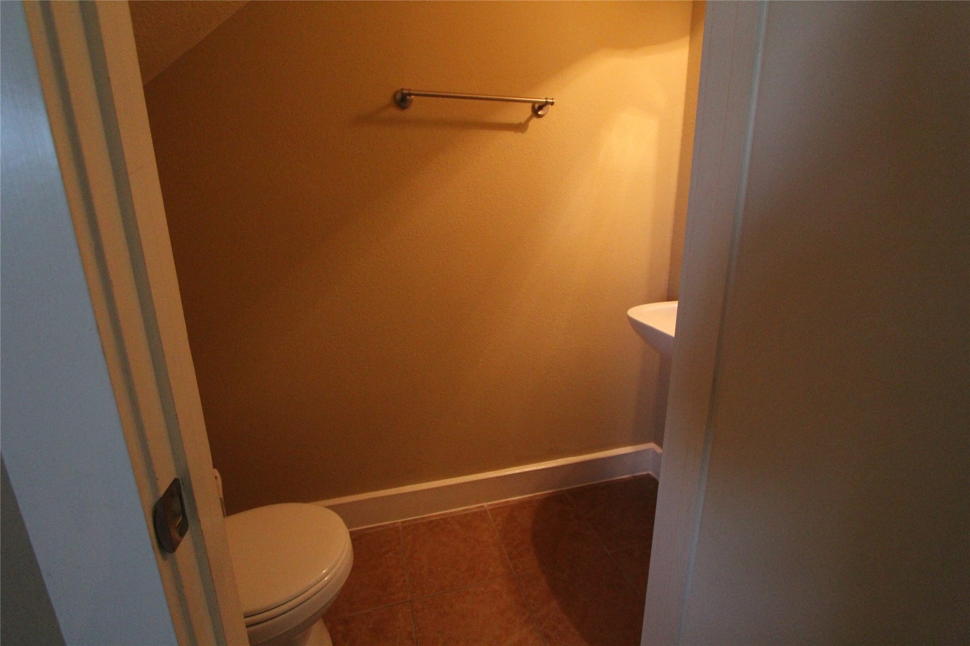 9515 Farrell Drive, Houston, TX 77070