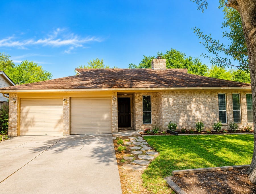 Property photo for 6622 Castleview Lane, Houston, TX