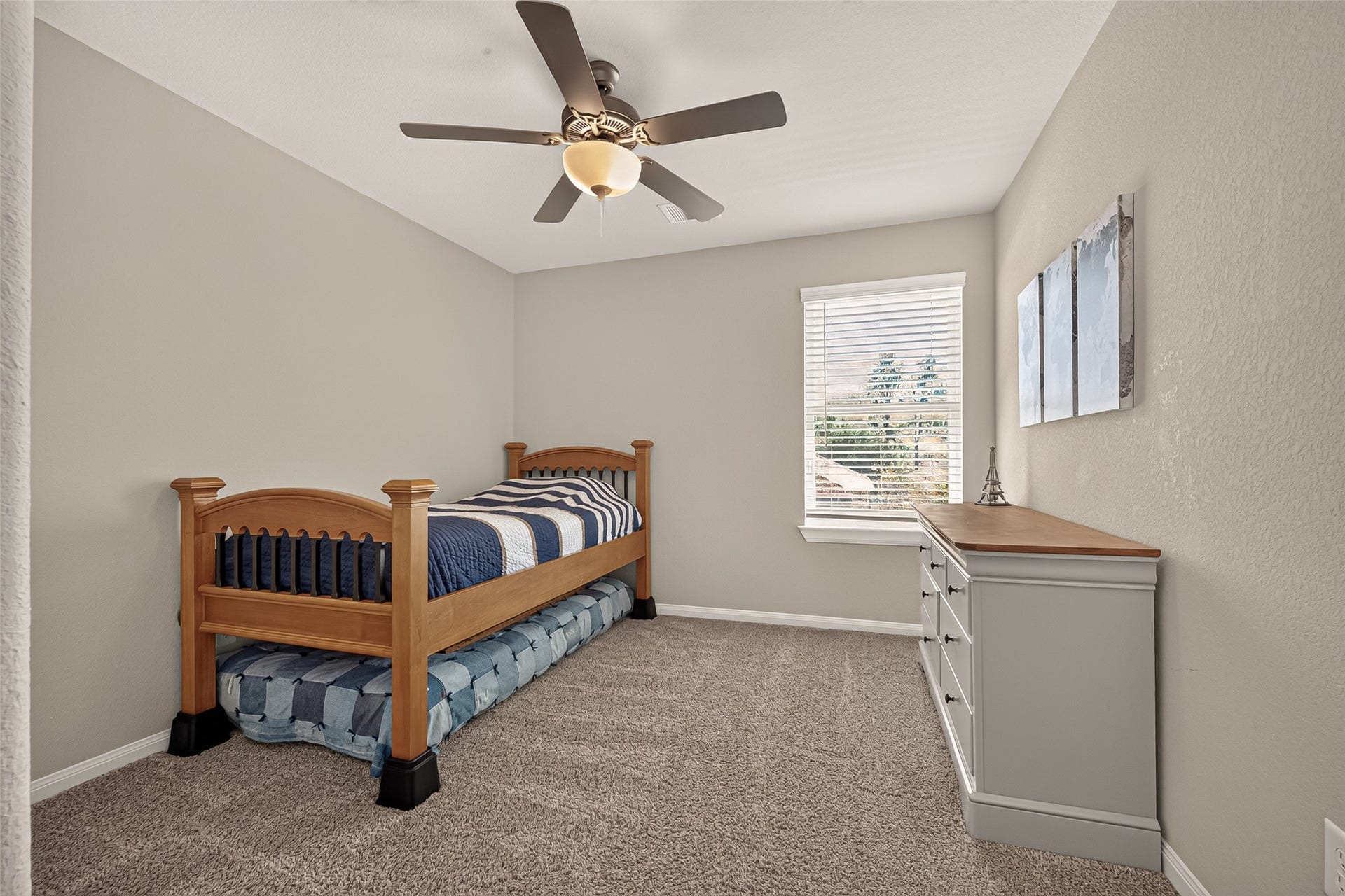 2321 W Winding Pines Drive, Tomball, TX 77375 Secondary bedroom upstairs.