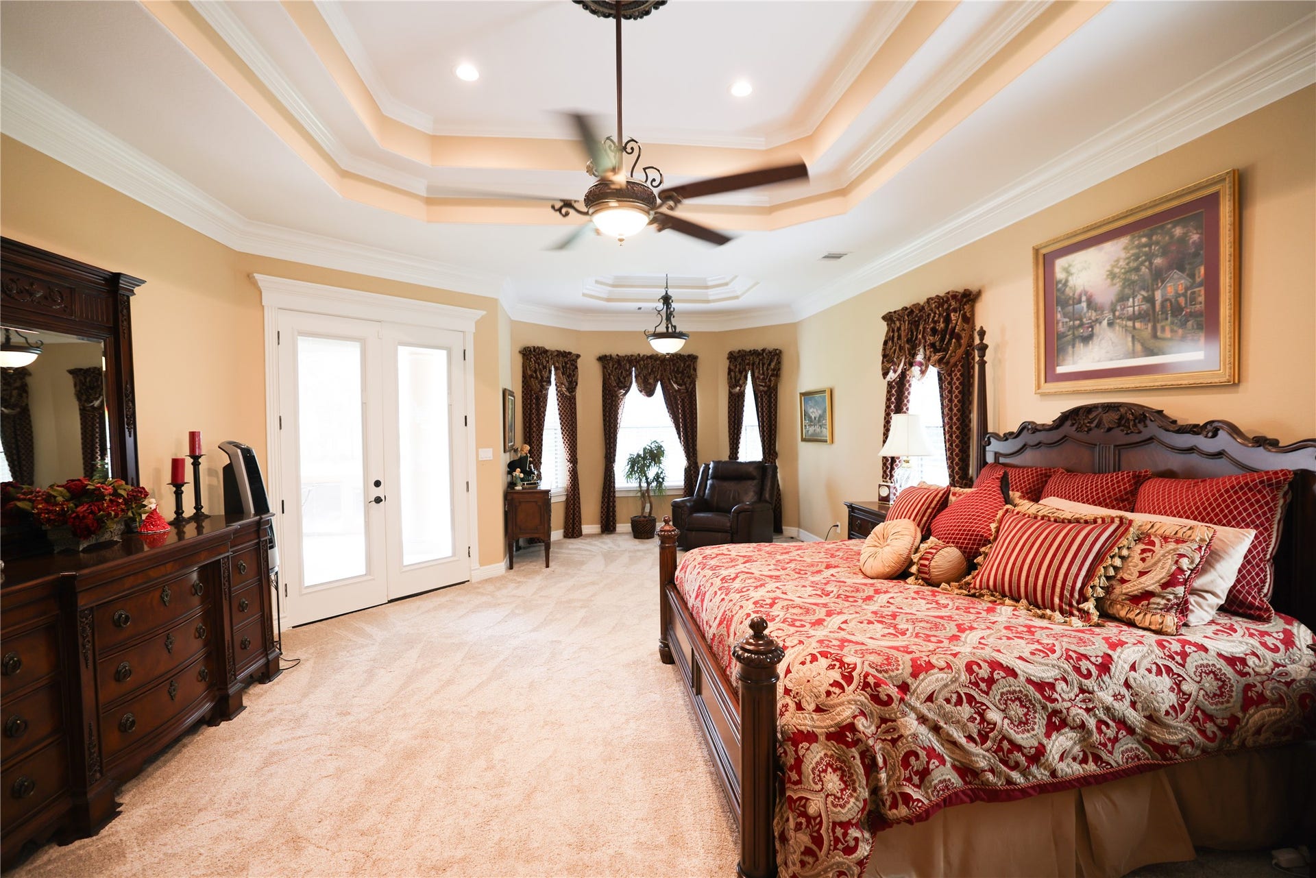 6310 N Lazy Meadow Way, Spring, TX 77386 Master Bedroom & sitting area