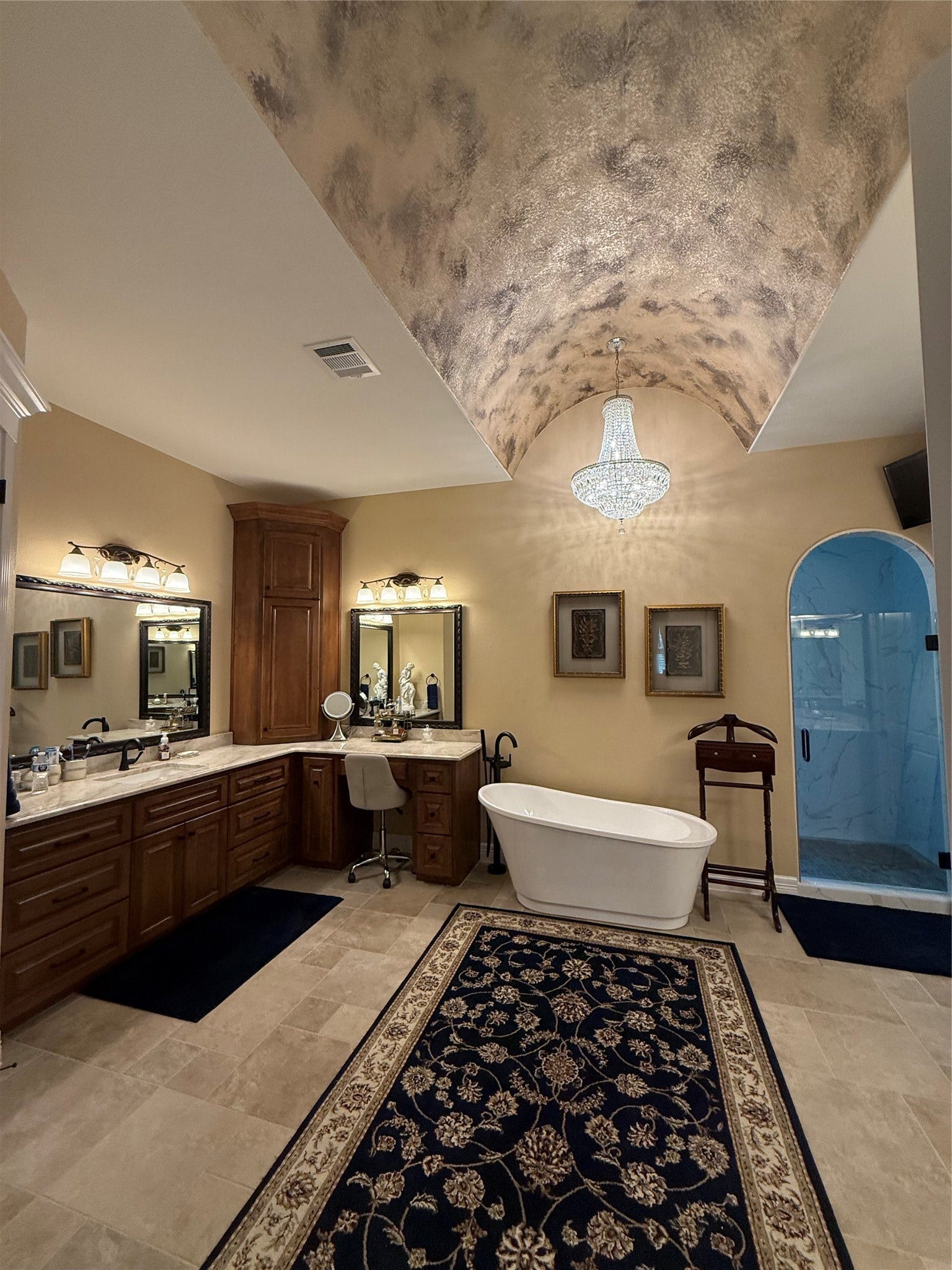 6310 N Lazy Meadow Way, Spring, TX 77386 Master Bath soaking tub & vanity