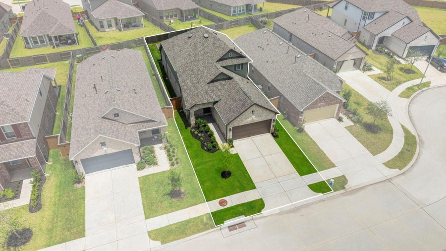 Property photo for 21622 Wave Hollow Drive, Cypress, TX