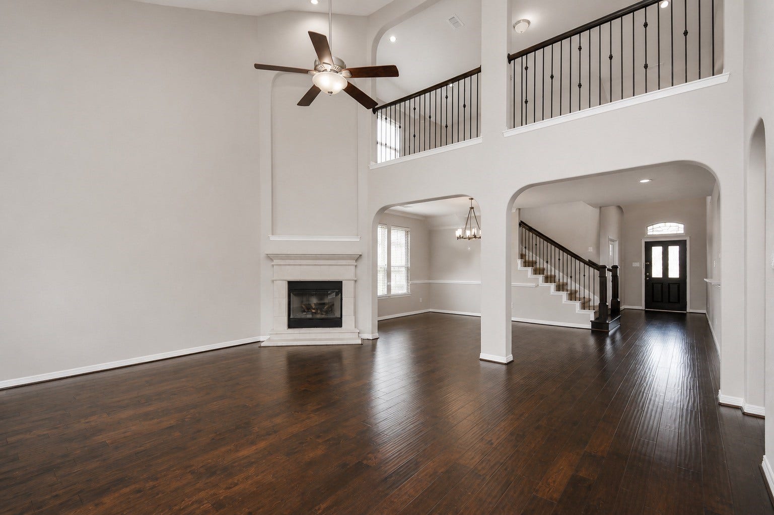 3803 May Ridge Lane, Sugar Land, TX 77479 3803 May Ridge Lane, Sugar Land, TX 77479