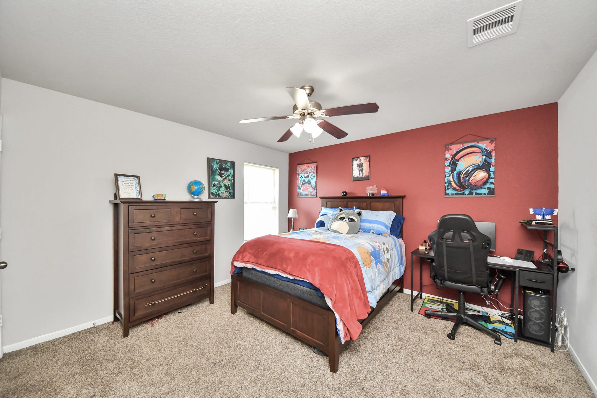 4911 Vergano Villa Drive, Katy, TX 77493 Guestroom