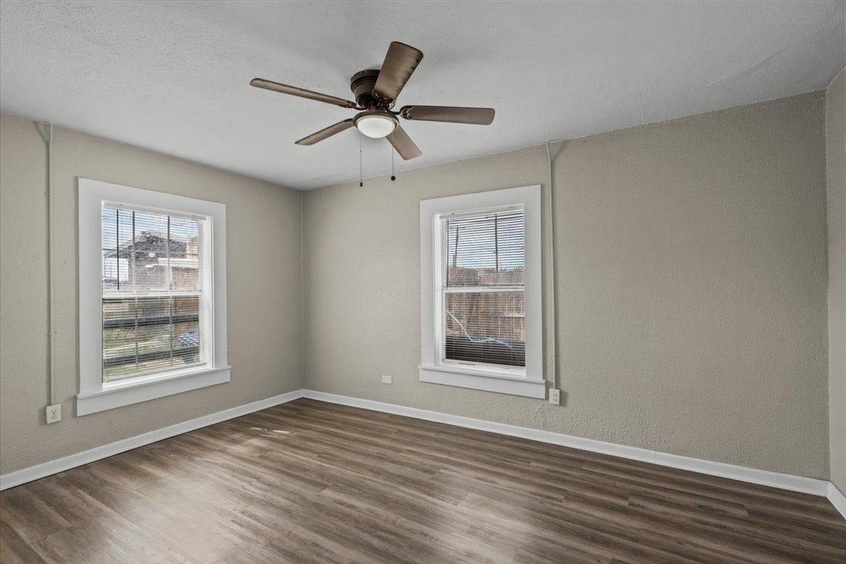 900 3rd Avenue, #59, Texas City, TX 77590 Bedroom one.
