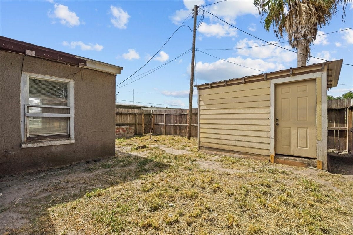 900 3rd Avenue, #59, Texas City, TX 77590 Storage shed in your own private back yard.