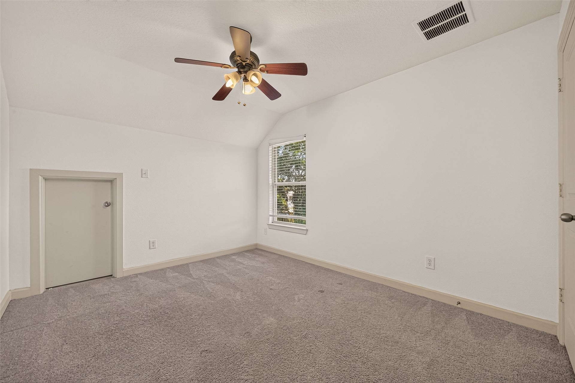 195 Copper Stream Ln, Richmond, TX 77406